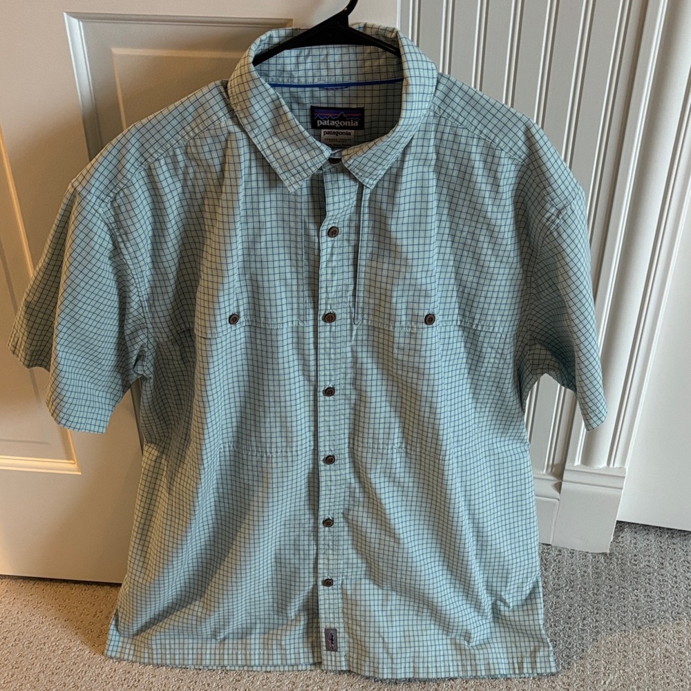 Patagonia Men's Blue & Light Green Checkered Casual Short Sleeve Shirt Size XXL
